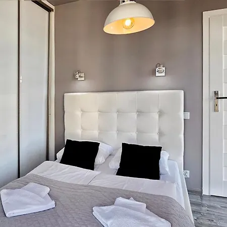 Apartament Wakacyjny Horyzont - Parking Gratis Miedzyzdroje Exterior photo